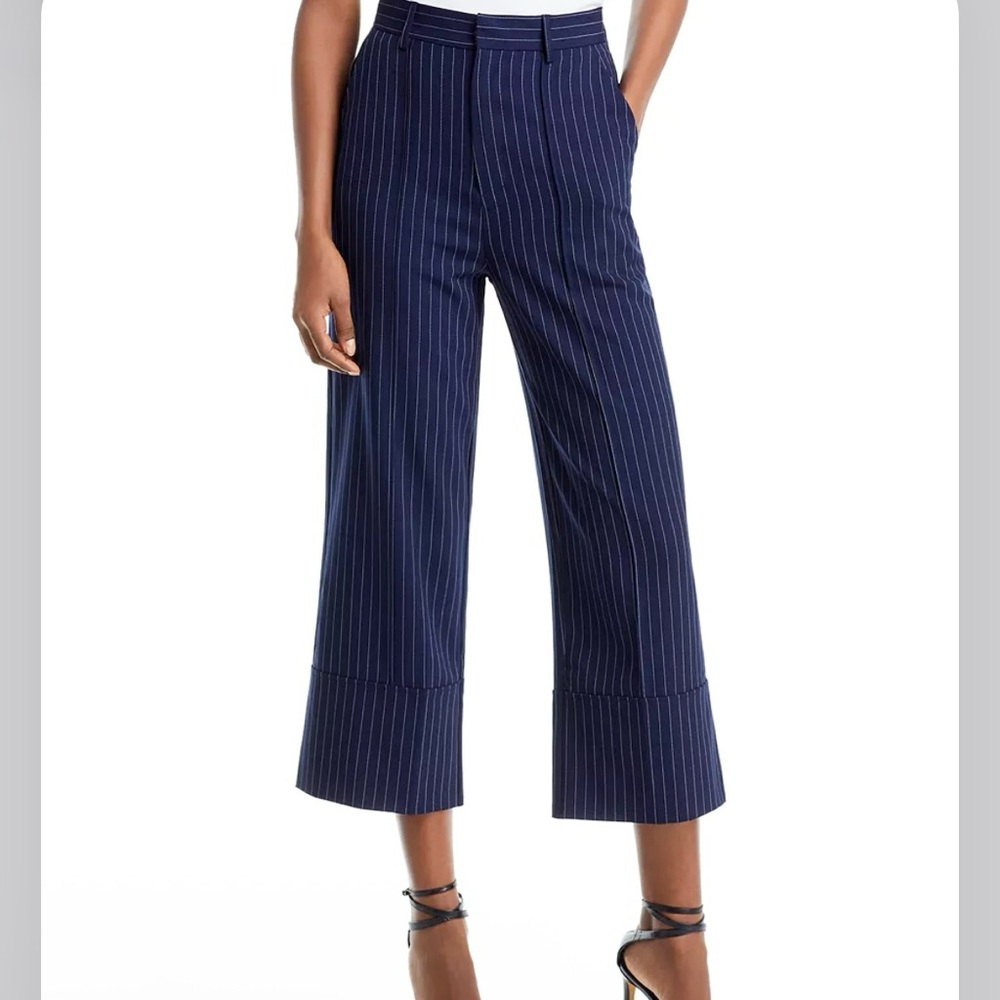 AQUA- Navy Pinstripe Twill Cropped Pants. Size: small